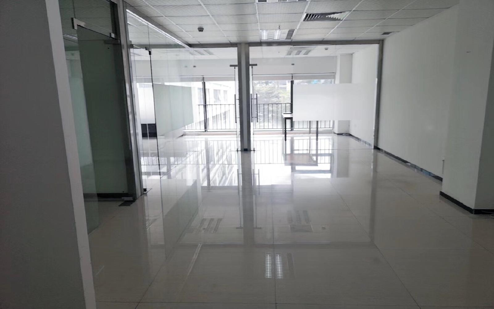兰光科技园写字楼出租216平米精装办公室56元/m².月