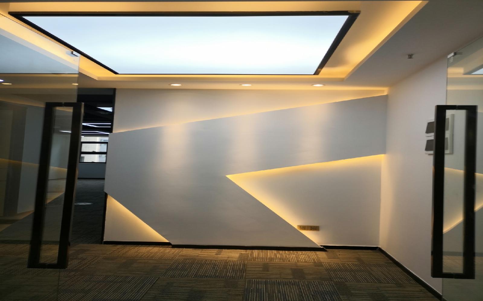 TCL科学园国际E城写字楼出租260平米精装办公室69元/m².月