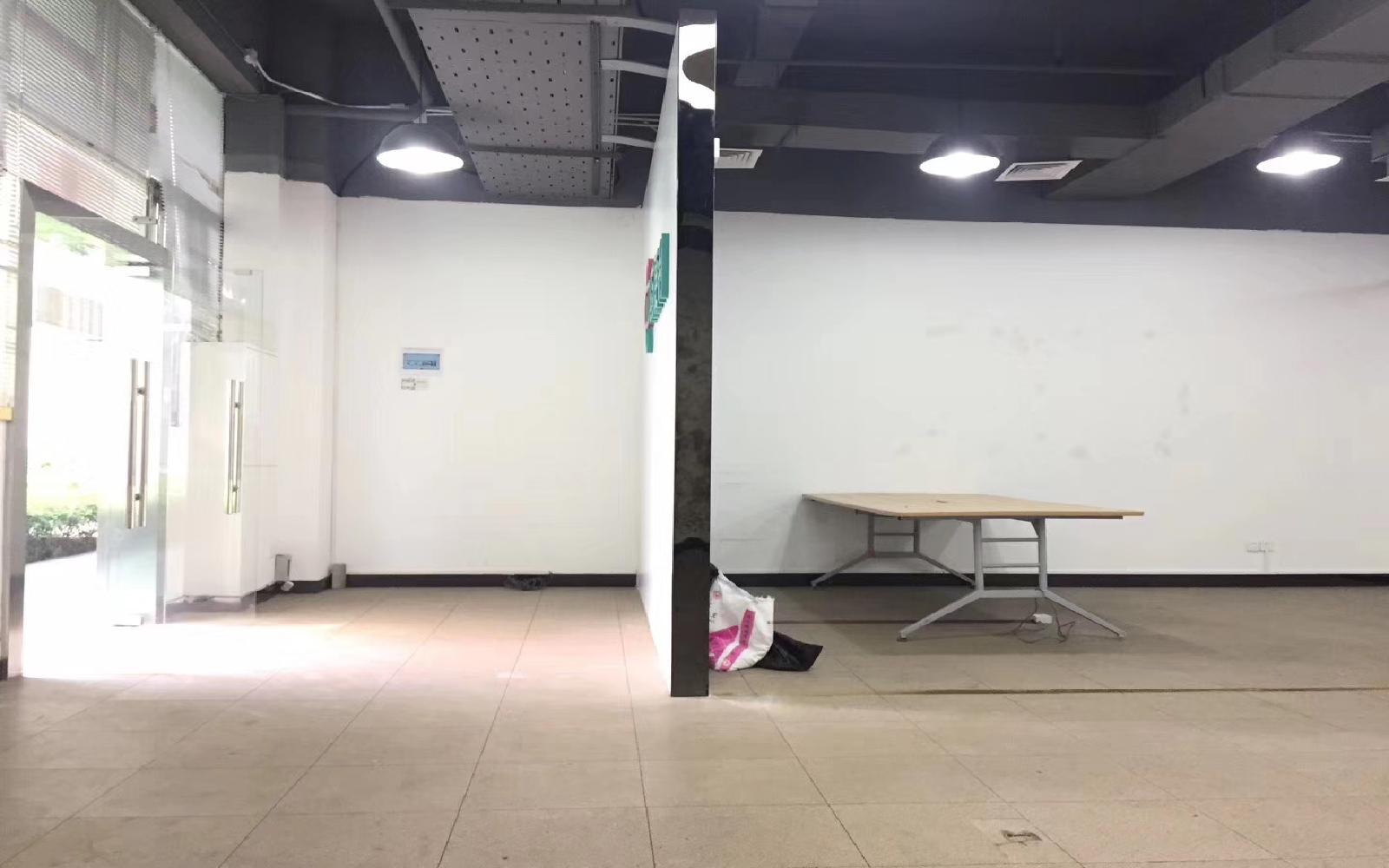 深圳软件园写字楼出租435平米精装办公室75元/m².月