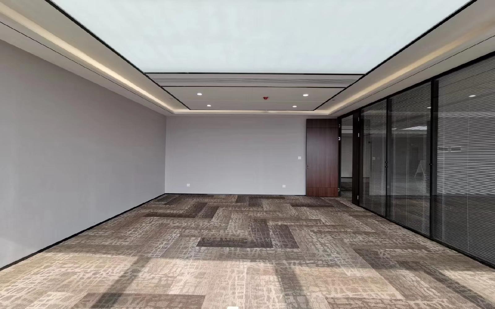 荣德国际写字楼出租860平米豪装办公室120元/m².月