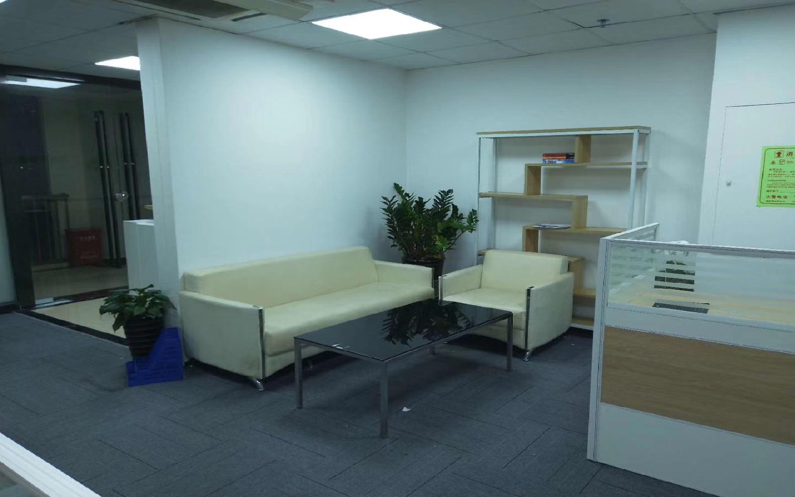 南京大学产学研基地写字楼出租241平米精装办公室68元/m².月