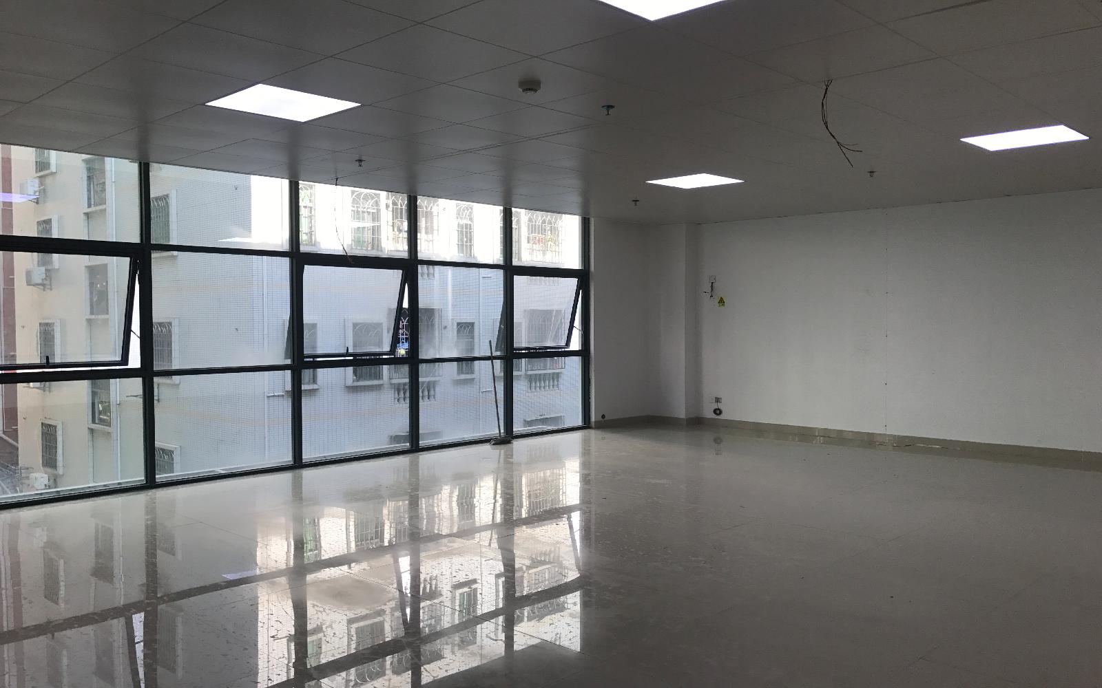  品客小镇青创城写字楼出租126平米简装办公室75元/m².月