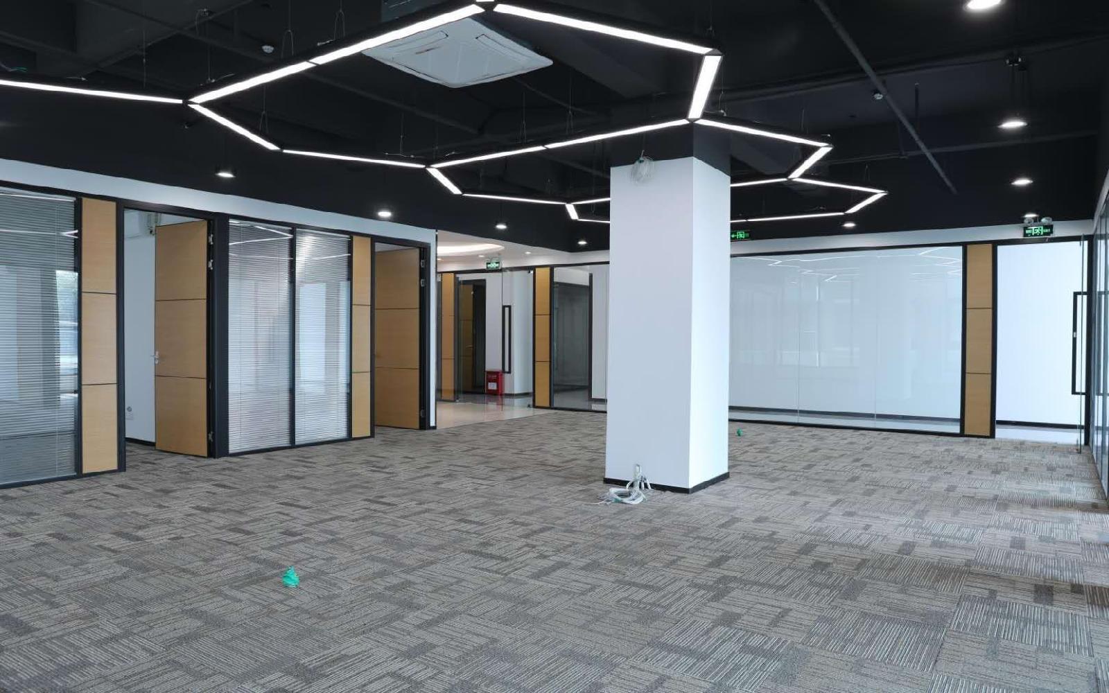 彤鑫科技大厦写字楼出租262平米精装办公室42元/m².月
