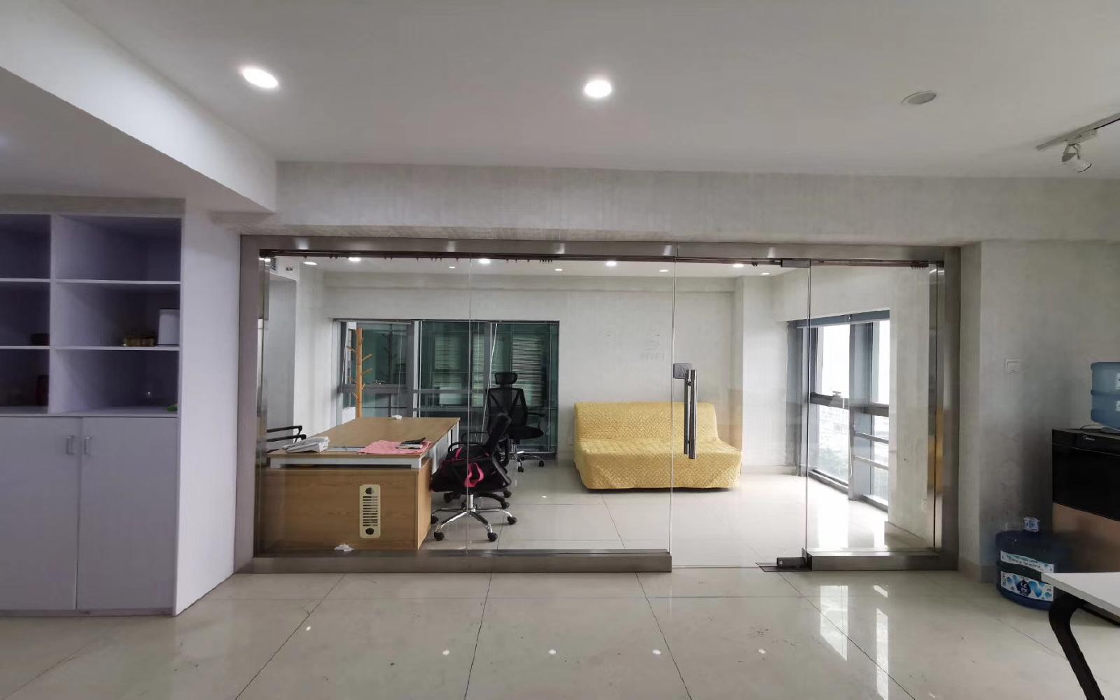 田厦国际中心写字楼出租125平米精装办公室108元/m².月
