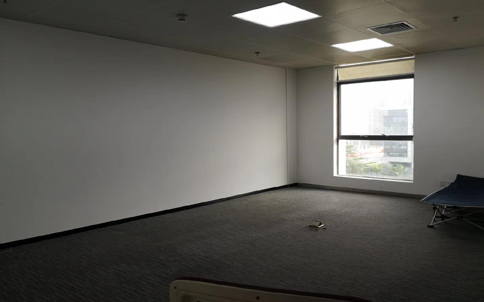 武汉大学深圳产学研基地写字楼出租205平米精装办公室68元/m².月