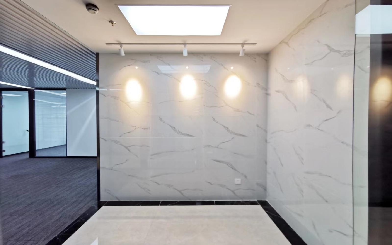 芒果网大厦写字楼出租173平米精装办公室78元/m².月