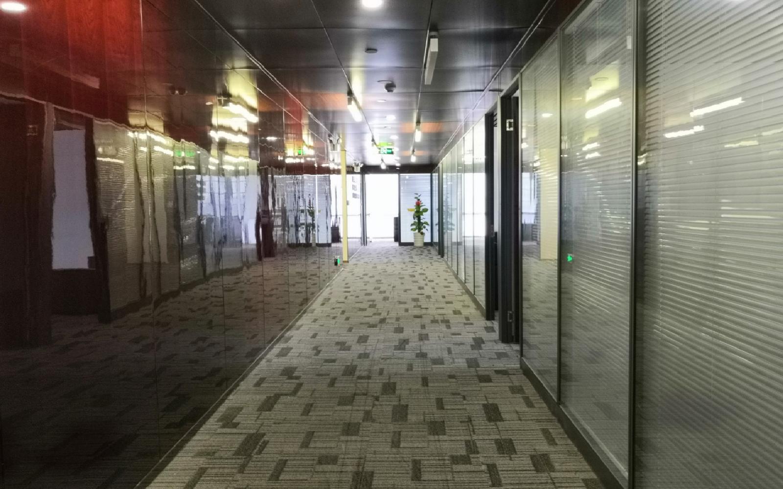华润城大冲商务中心写字楼出租1088平米精装办公室175元/m².月