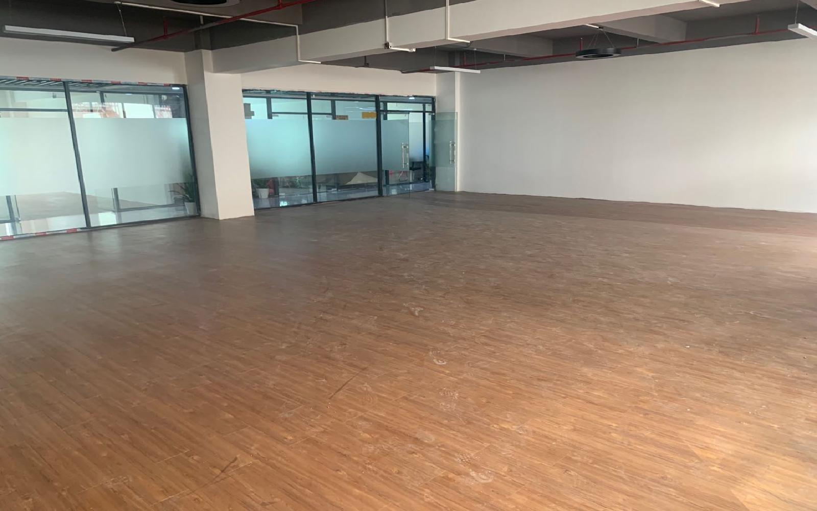 新围旺棠工业区写字楼出租299平米简装办公室38元/m².月