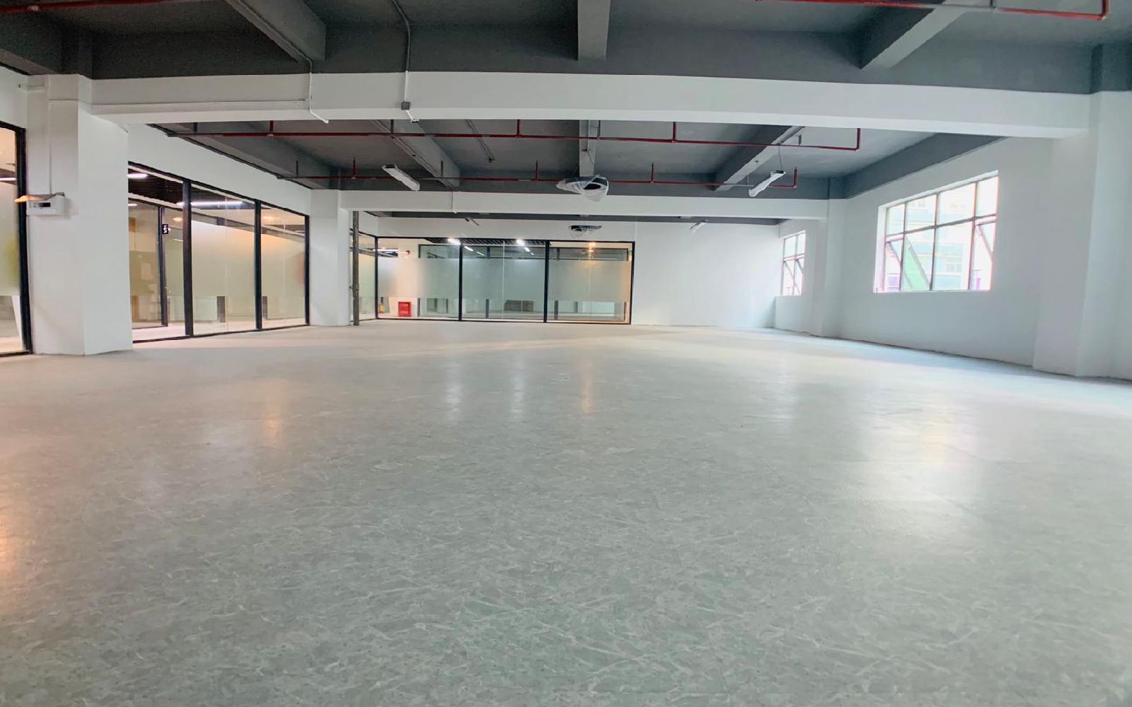 新围旺棠工业区写字楼出租380平米简装办公室58元/m².月