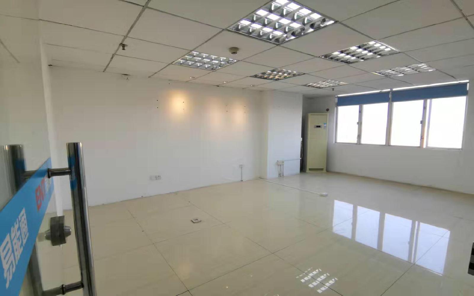 南贤商业广场写字楼出租230平米精装办公室70元/m².月