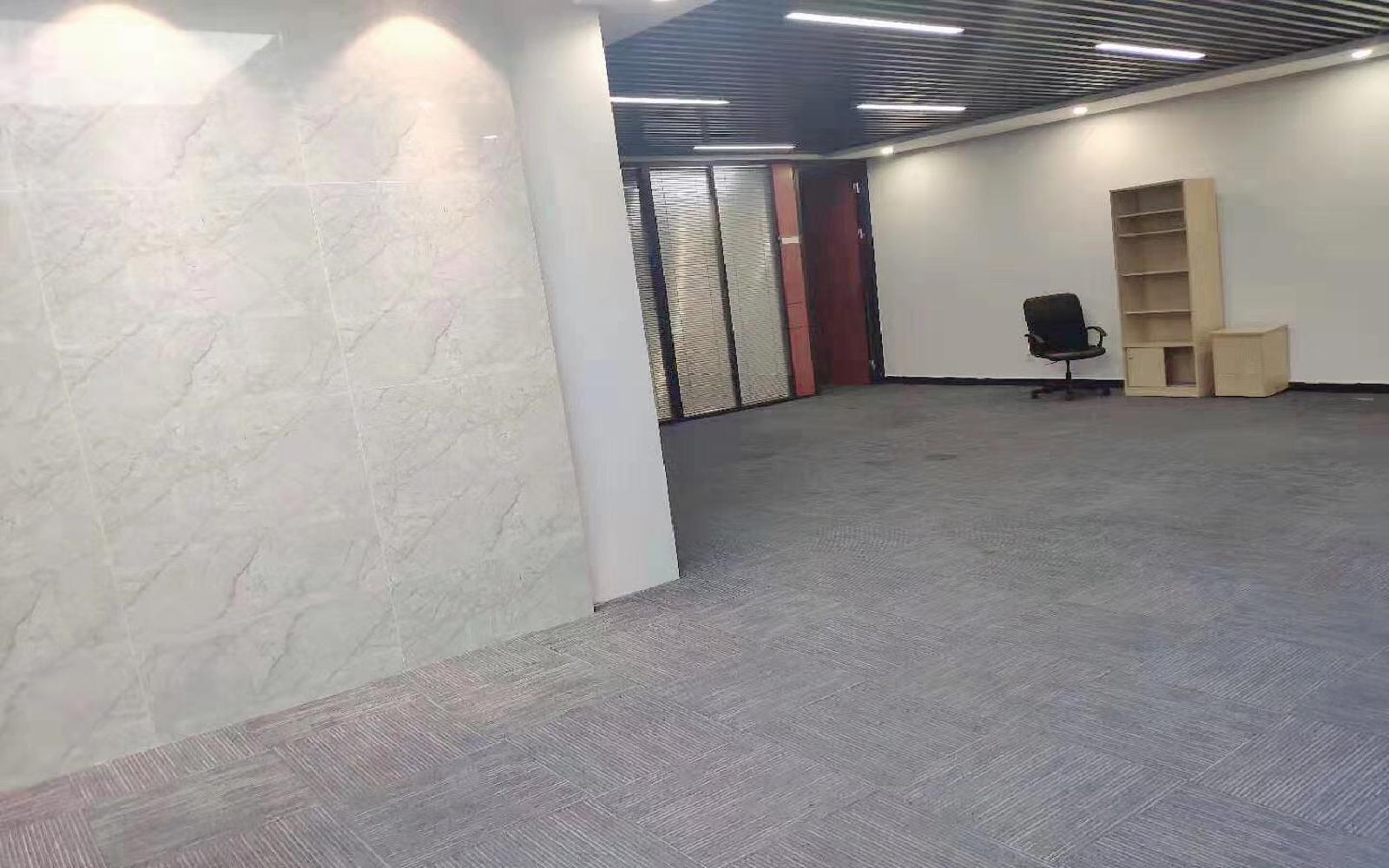 深圳软件园T3写字楼出租430平米豪装办公室78元/m².月