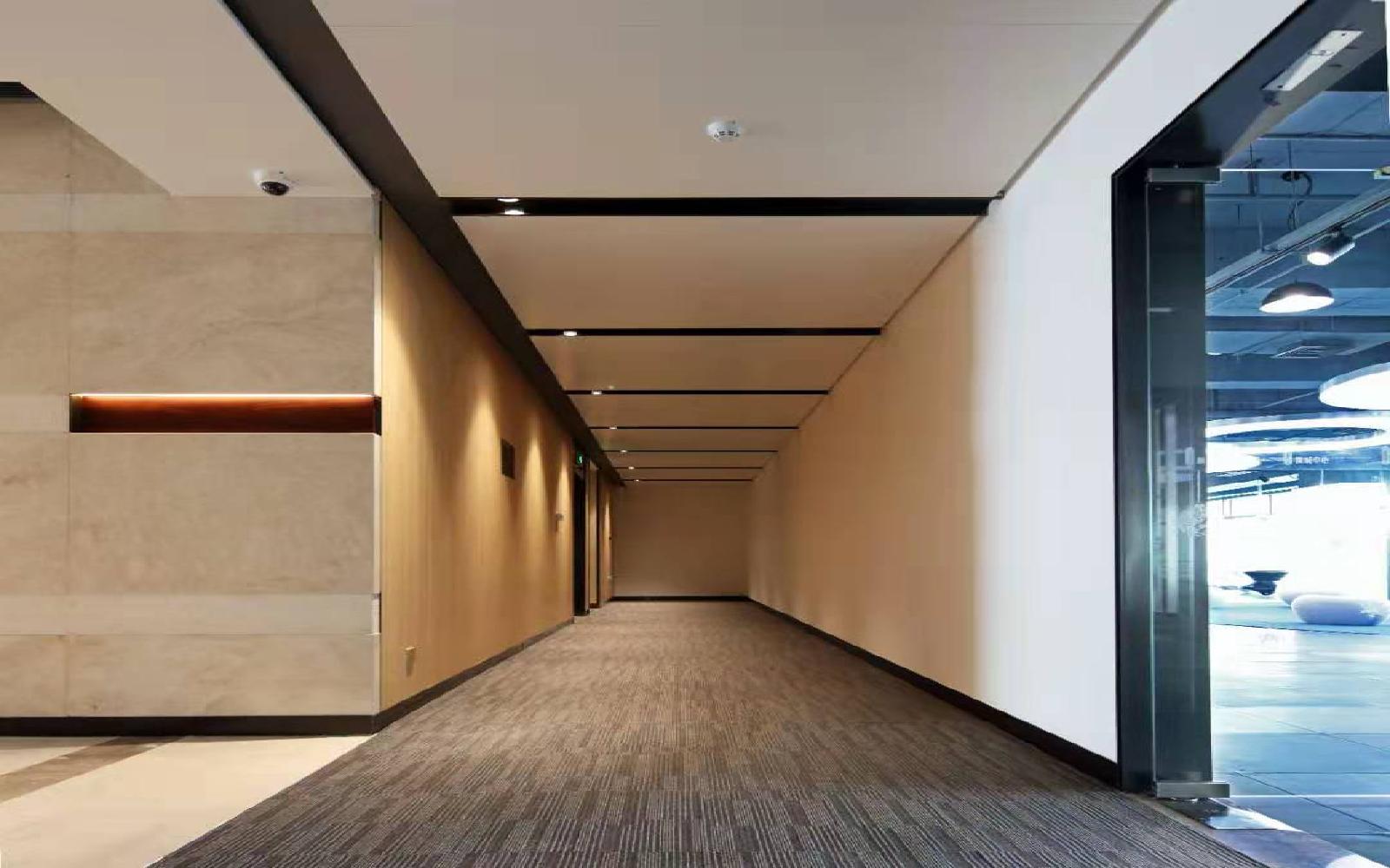 Qcc前城中心大厦写字楼出租2400平米豪装办公室160元/m².月