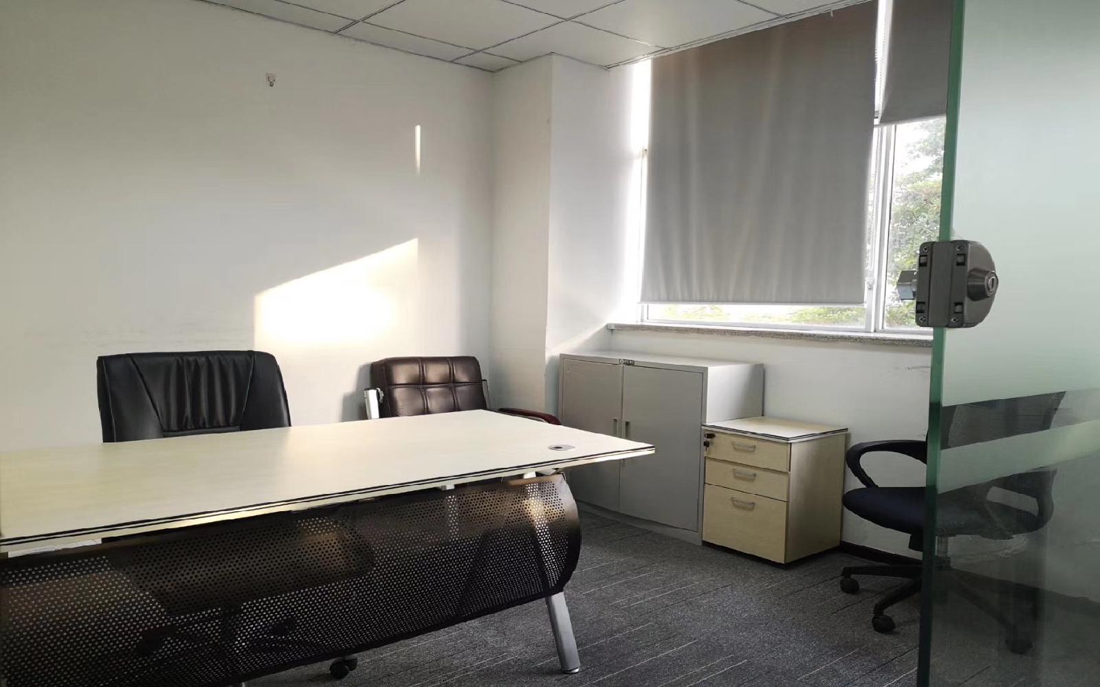南山软件园写字楼出租188平米精装办公室80元/m².月