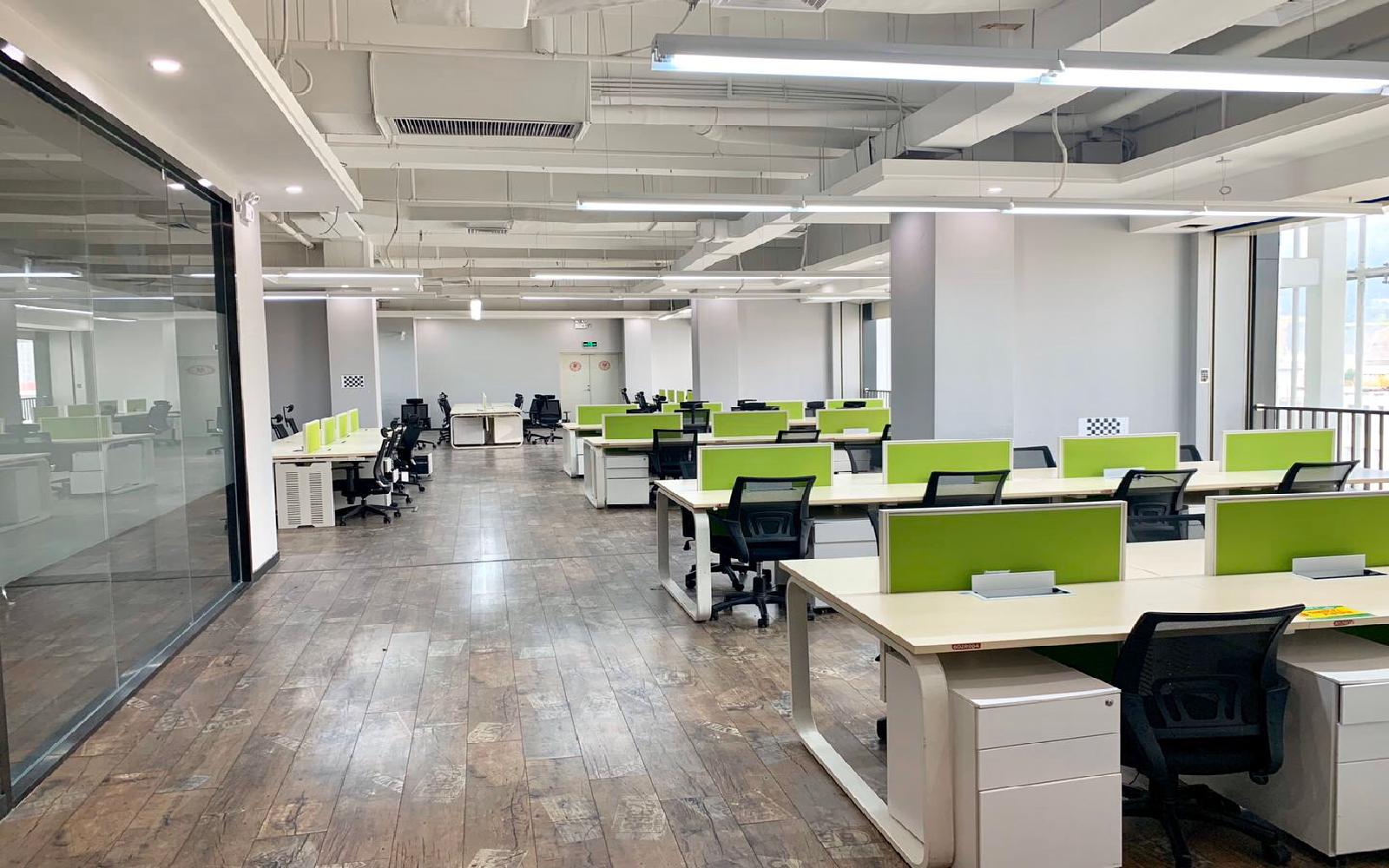 海翔广场写字楼出租650平米精装办公室130元/m².月