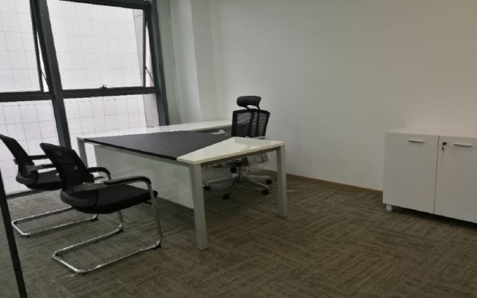民企科技园写字楼出租318平米精装办公室85元/m².月