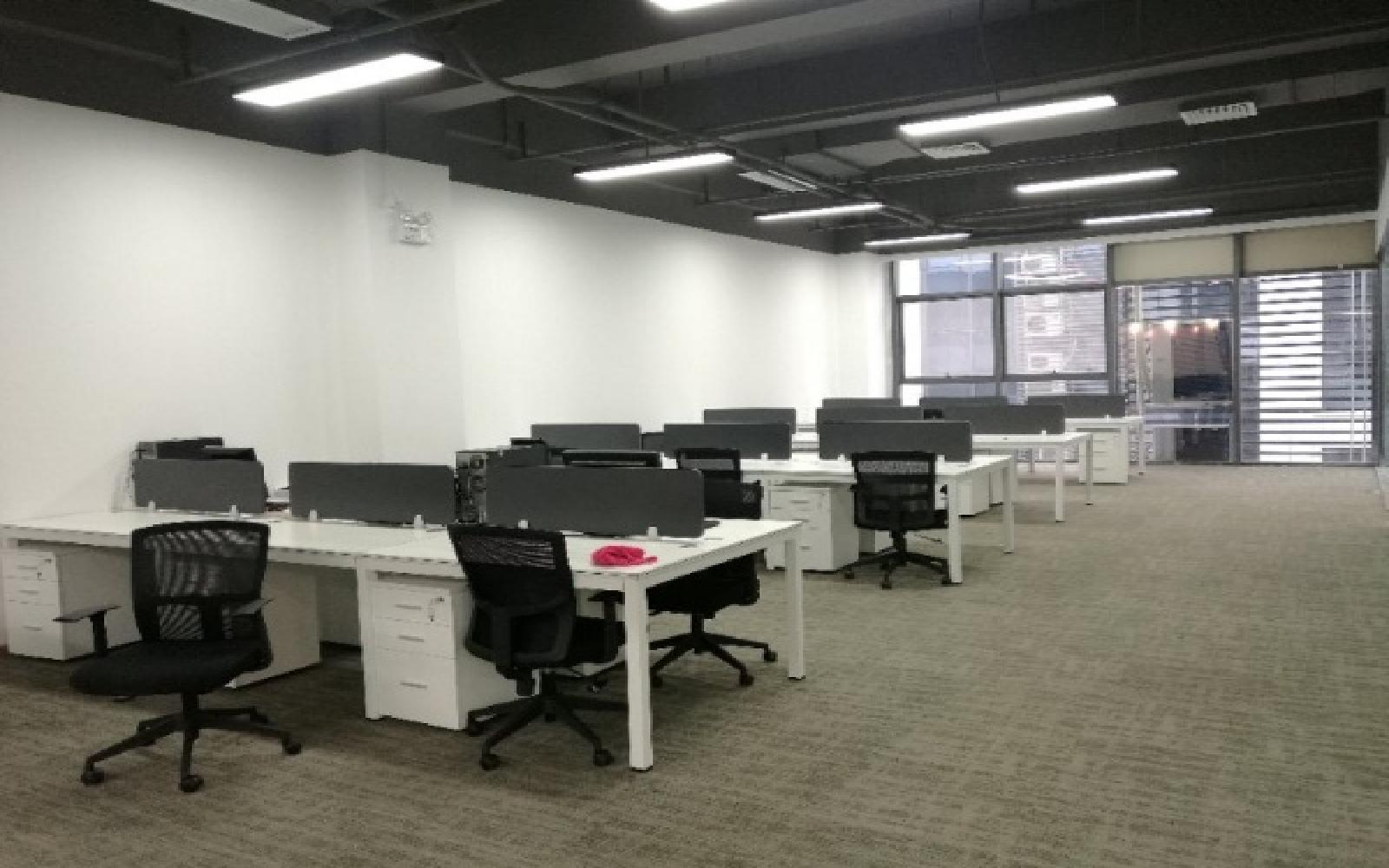 民企科技园写字楼出租318平米精装办公室85元/m².月