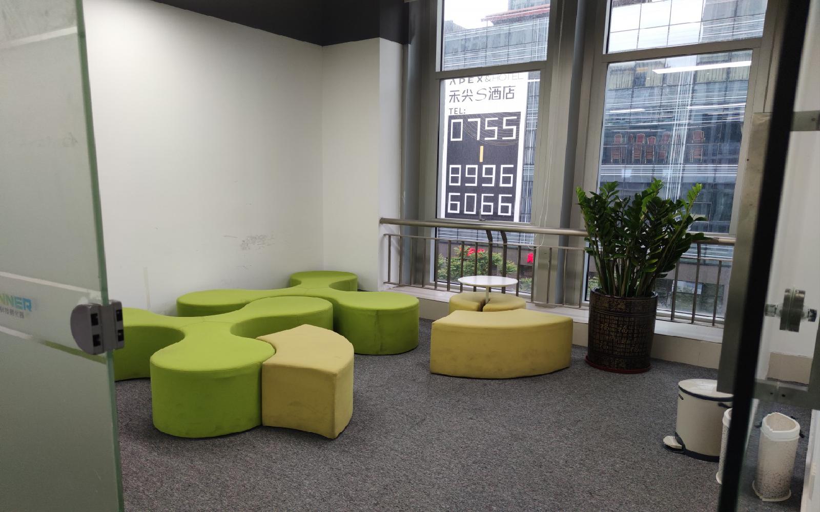软件产业基地写字楼出租650平米精装办公室80元/m².月