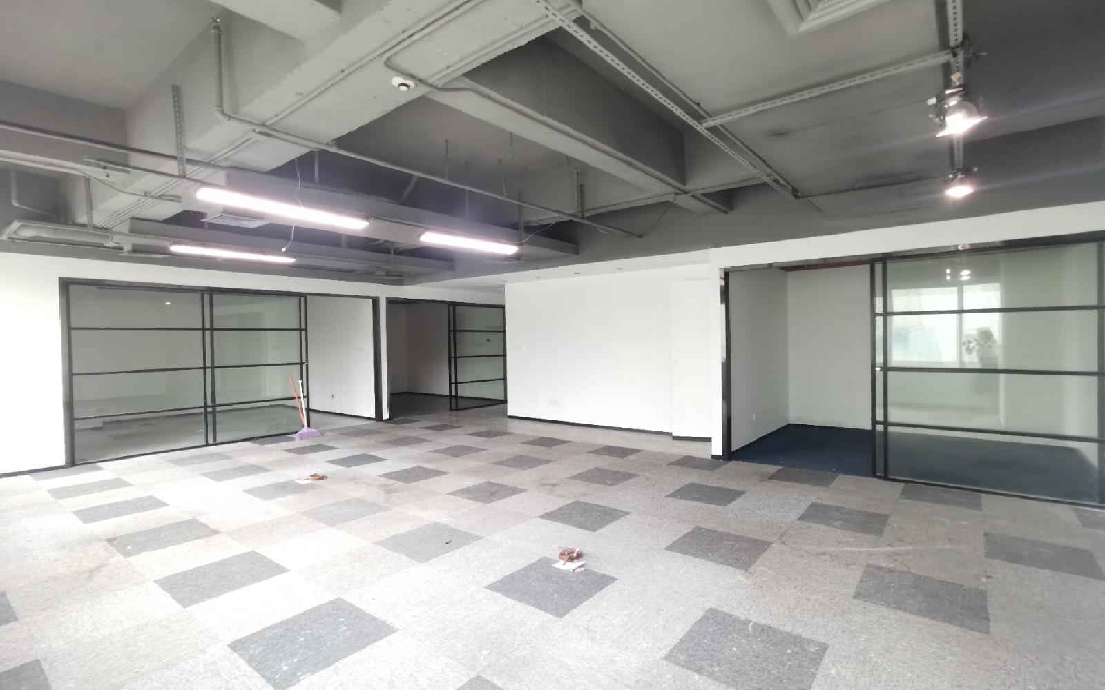 创维大厦写字楼出租200平米精装办公室140元/m².月