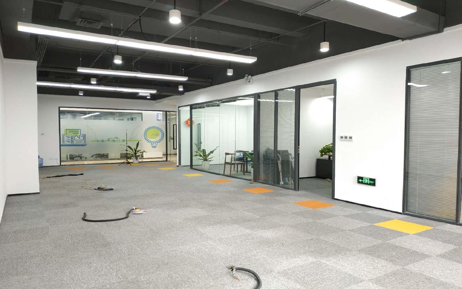 深圳湾科技生态园（三期）写字楼出租397平米精装办公室85元/m².月