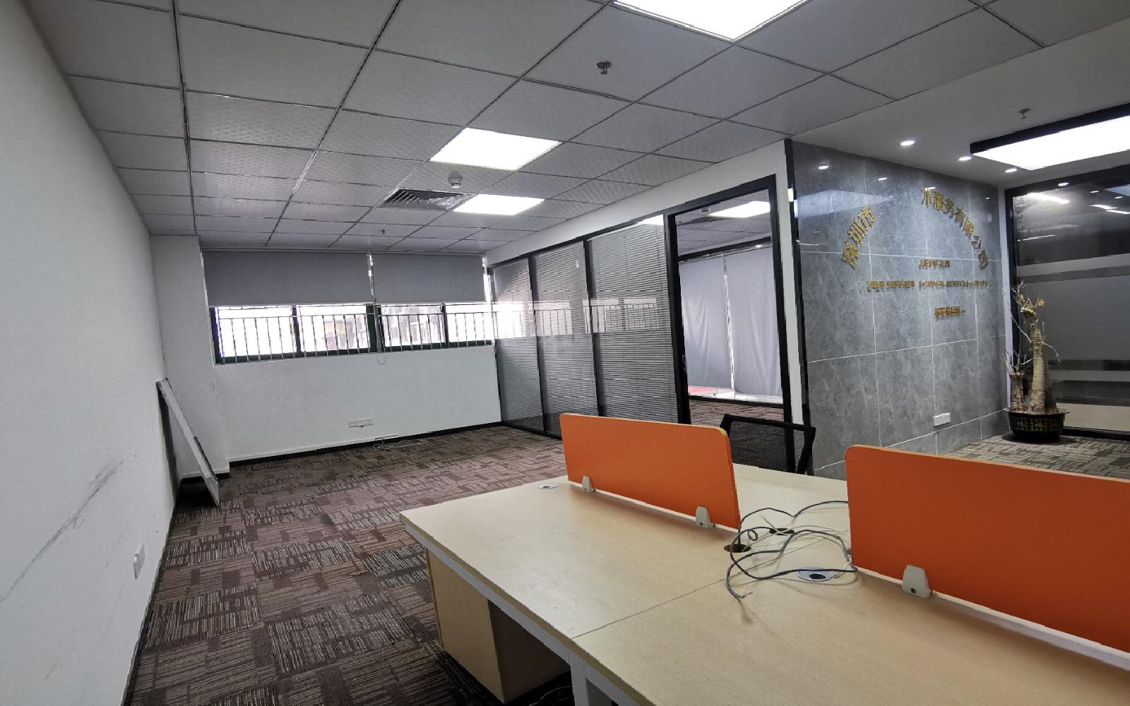 深圳软件园写字楼出租112平米精装办公室78元/m².月