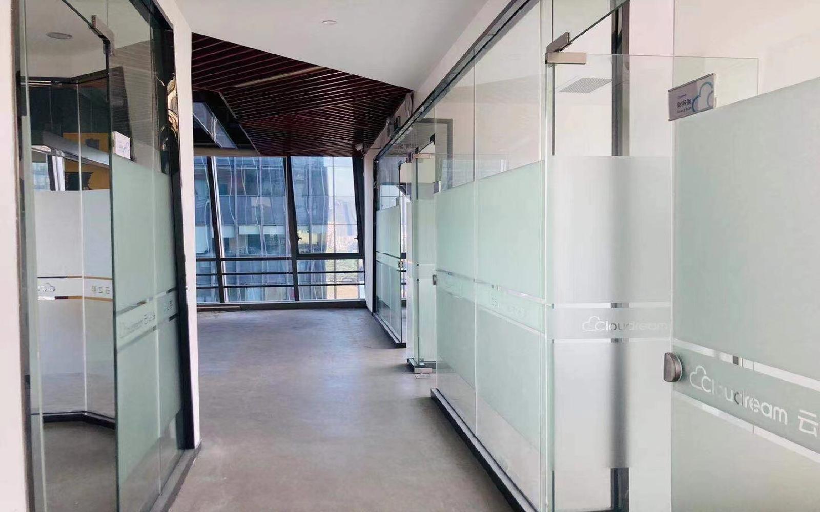 怡化金融科技大厦写字楼出租388平米精装办公室160元/m².月
