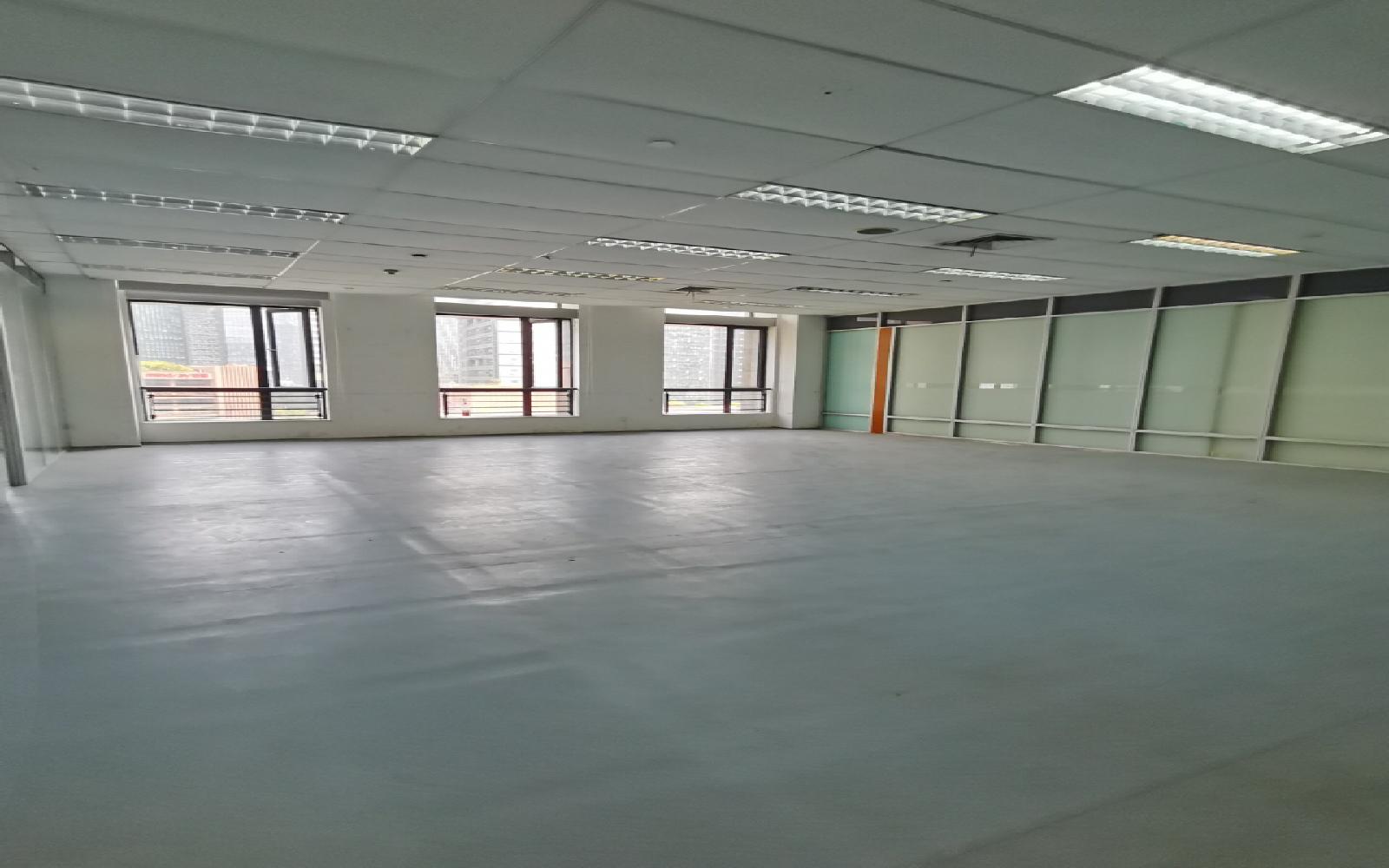 九洲电器大厦写字楼出租215平米精装办公室110元/m².月