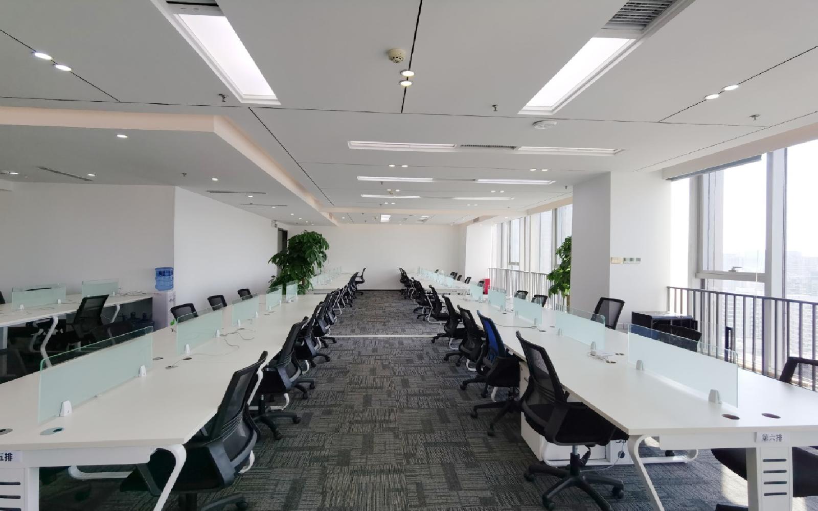华润城大冲商务中心写字楼出租600平米豪装办公室70元/m².月