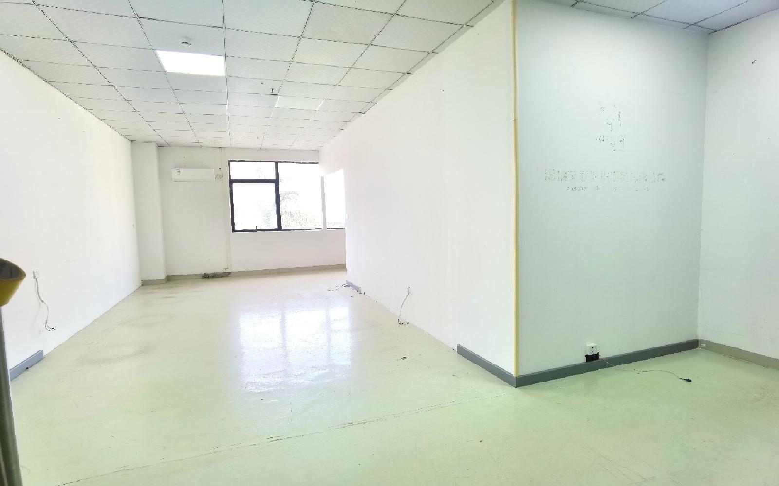南山睿园写字楼出租135平米精装办公室60元/m².月