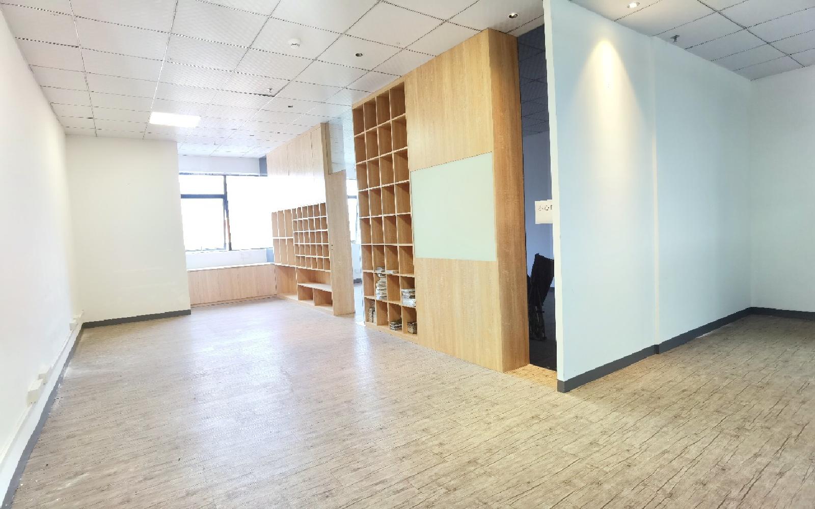 南山睿园写字楼出租110平米精装办公室60元/m².月