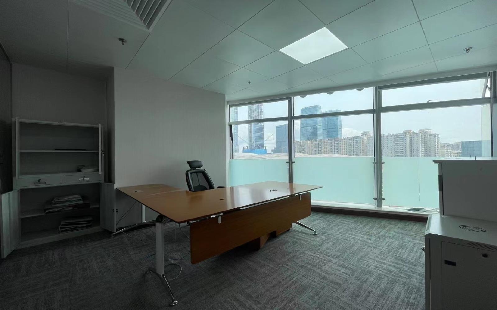 海岸城西座写字楼出租248平米精装办公室100元/m².月