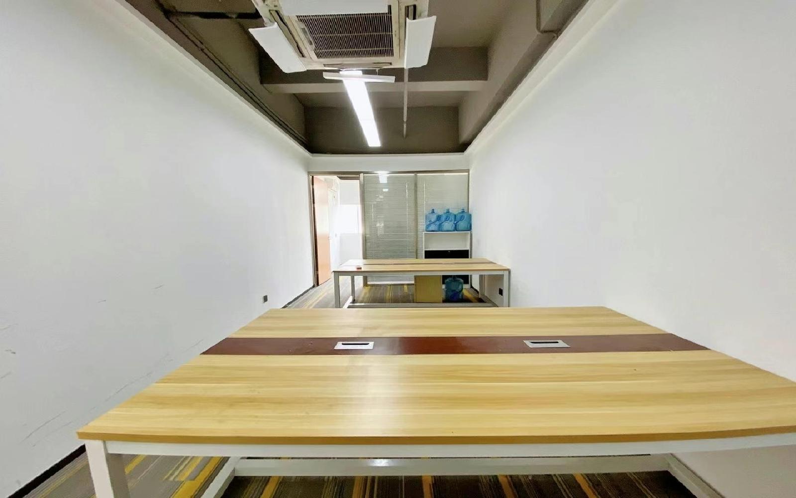 园西工业区写字楼出租95平米精装办公室65元/m².月