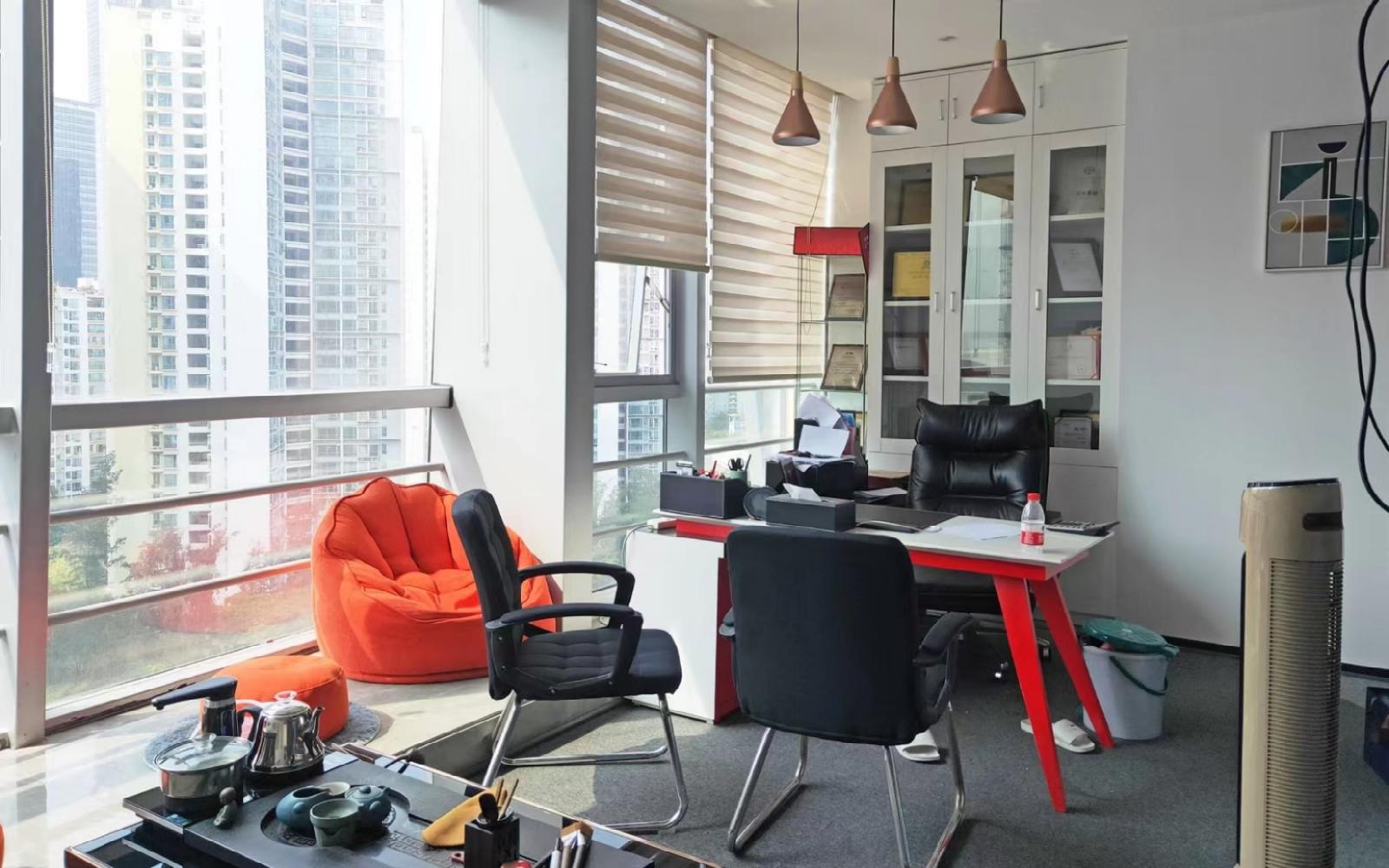 赛西科技大厦写字楼出租150平米精装办公室95元/m².月