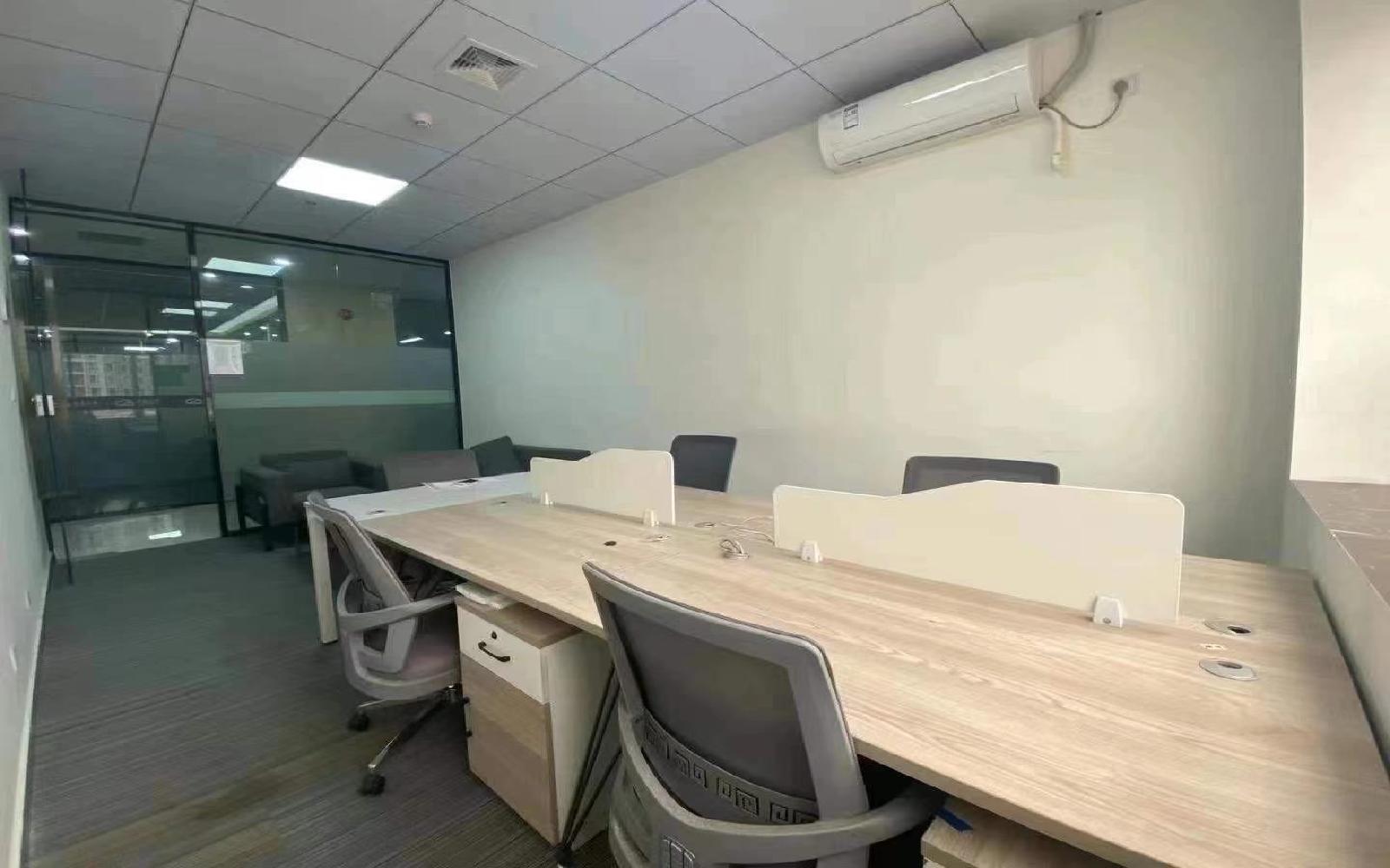 南油第四工业区写字楼出租40平米精装办公室5000元/间.月