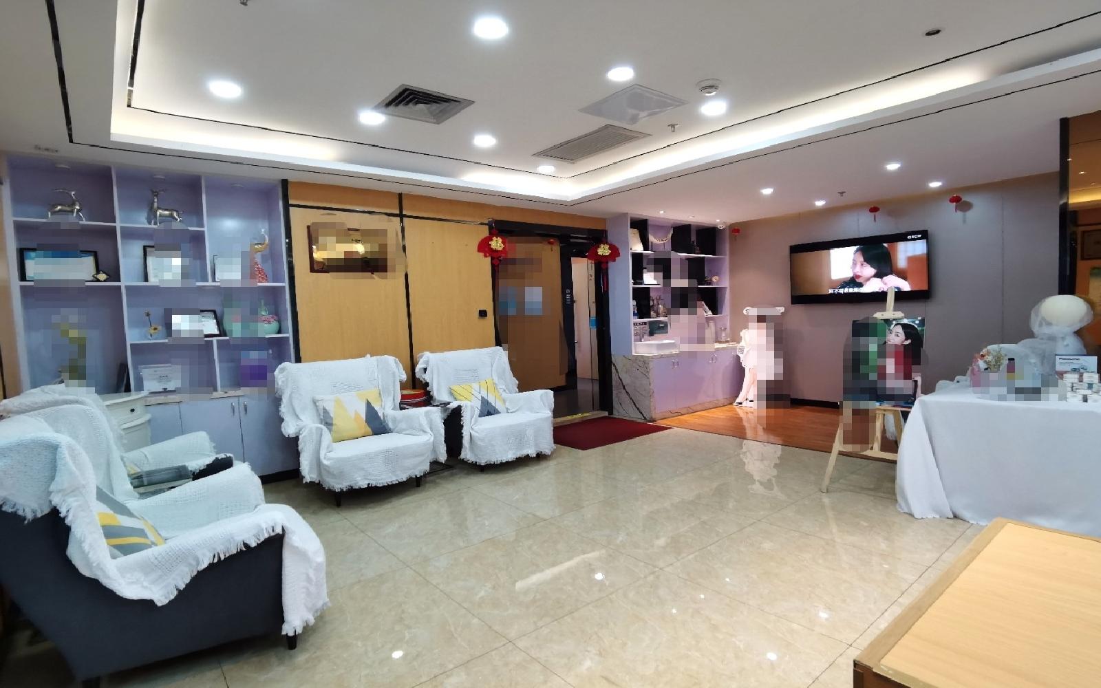 SCC中洲控股中心写字楼出租376平米精装办公室180元/m².月