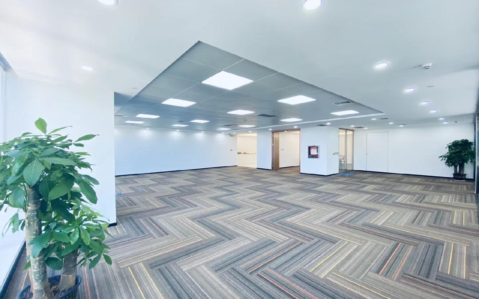 国信证券大厦写字楼出租696平米豪装办公室80元/m².月
