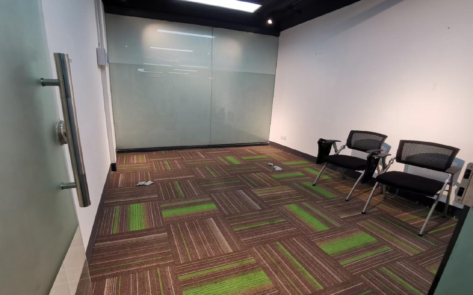 南山云谷创新产业园（二期）写字楼出租170平米豪装办公室60元/m².月