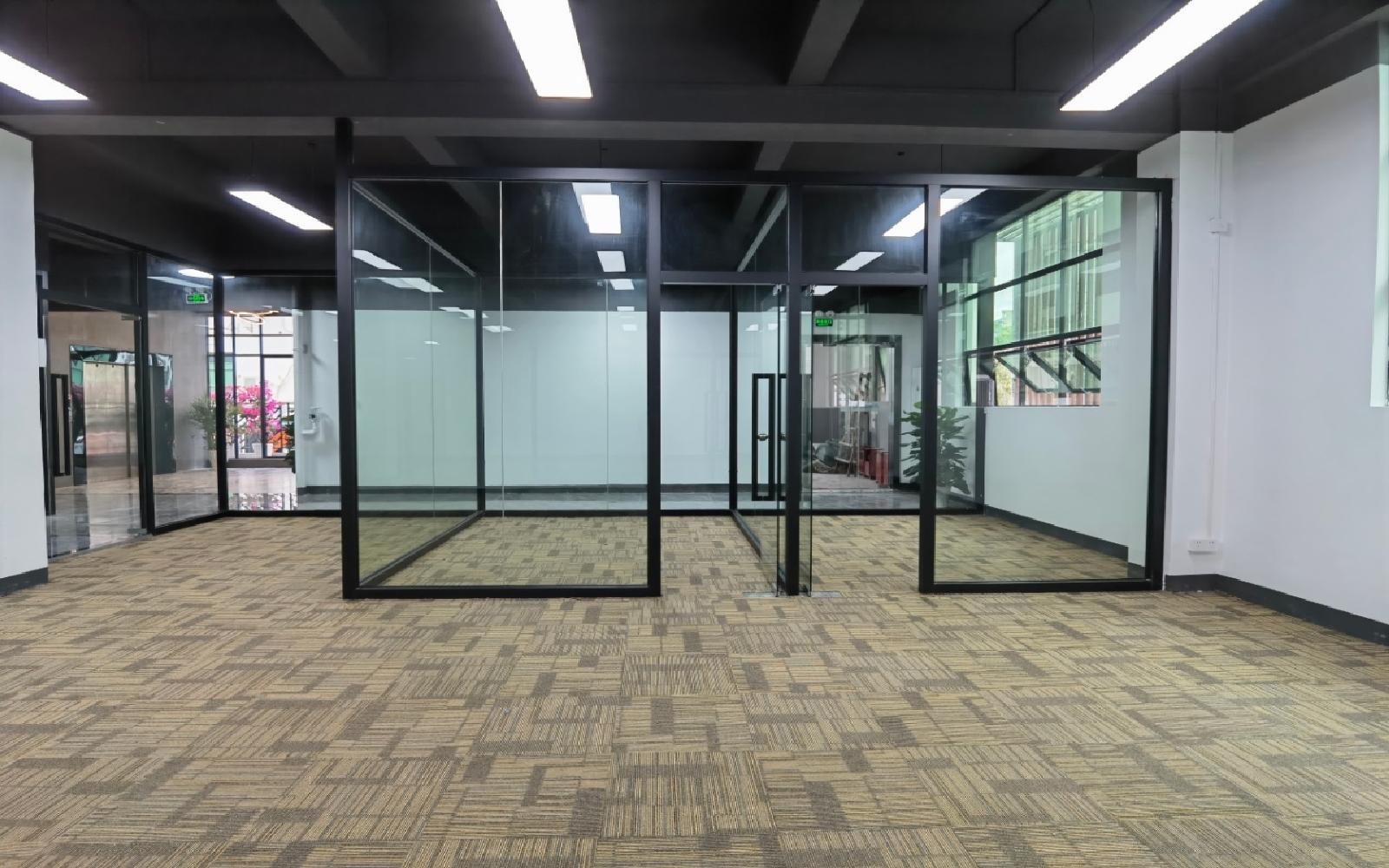 南山云谷创新产业园（二期）写字楼出租183平米精装办公室75元/m².月
