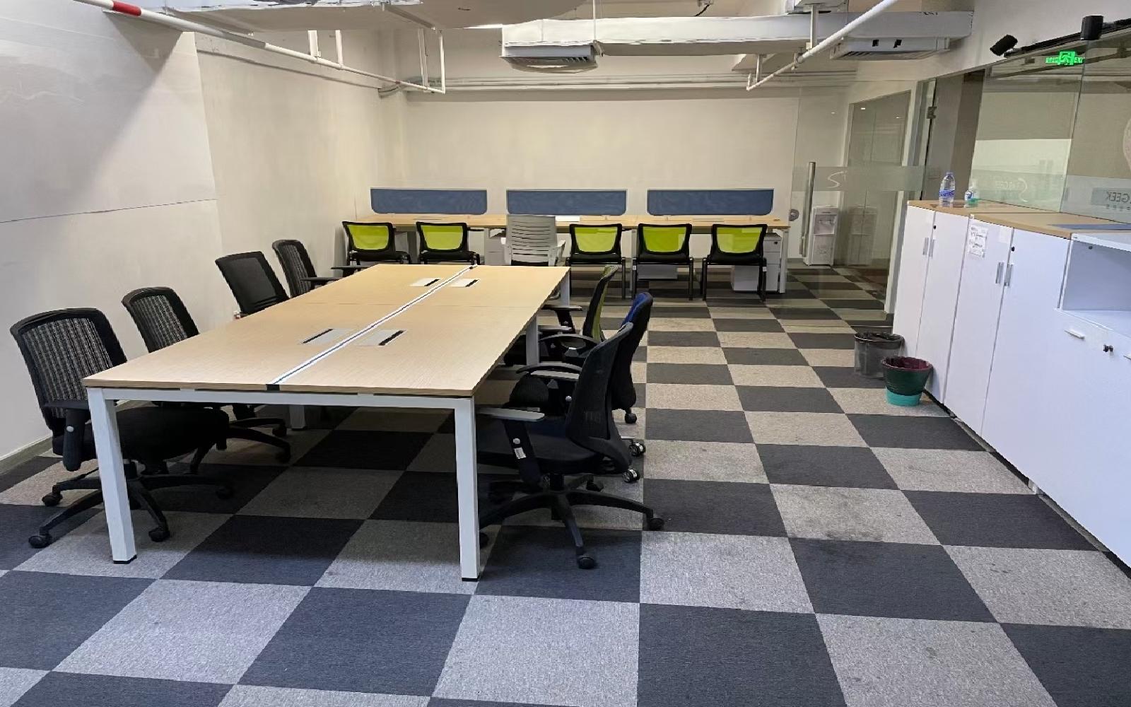 软件产业基地写字楼出租115平米精装办公室14000元/间.月