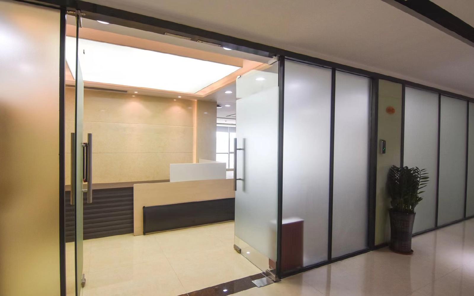华润城大冲商务中心写字楼出租355平米豪装办公室80元/m².月