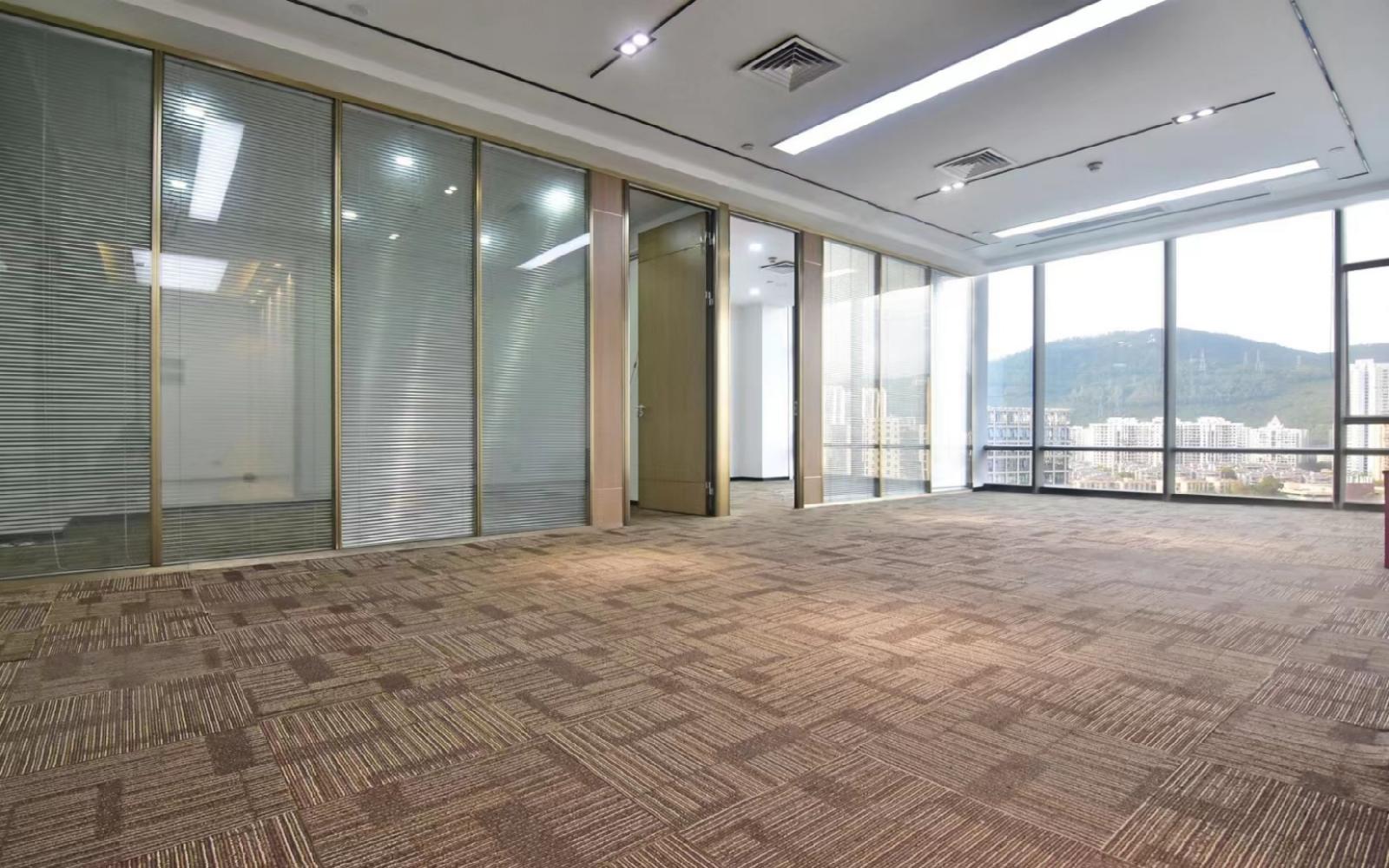 智慧广场写字楼出租232平米精装办公室95元/m².月