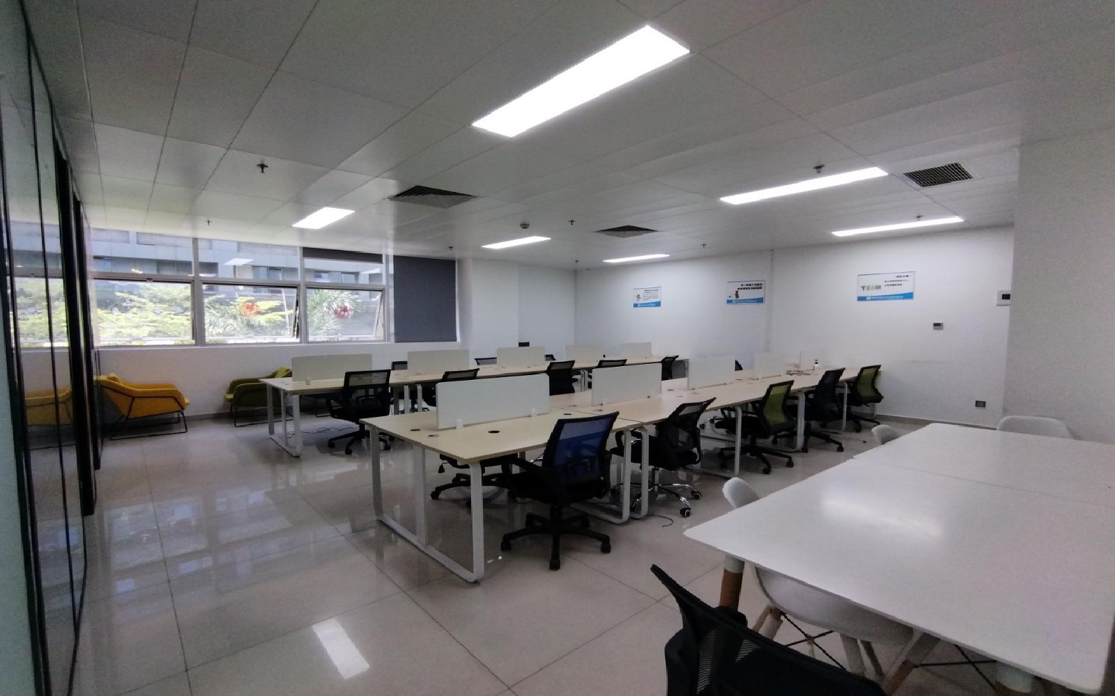 软件产业基地写字楼出租526平米豪装办公室70元/m².月