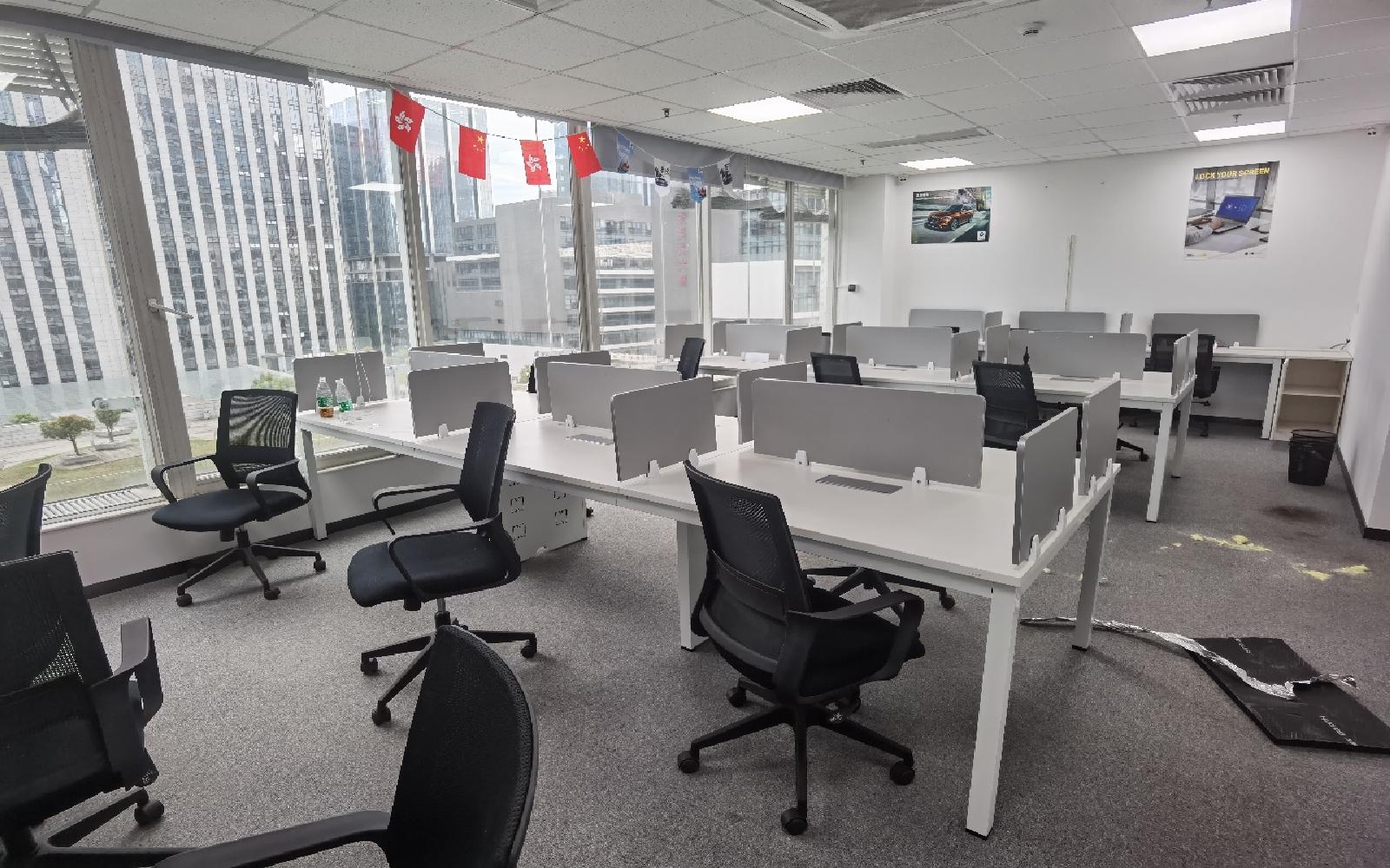 TCL大厦写字楼出租228平米精装办公室135元/m².月