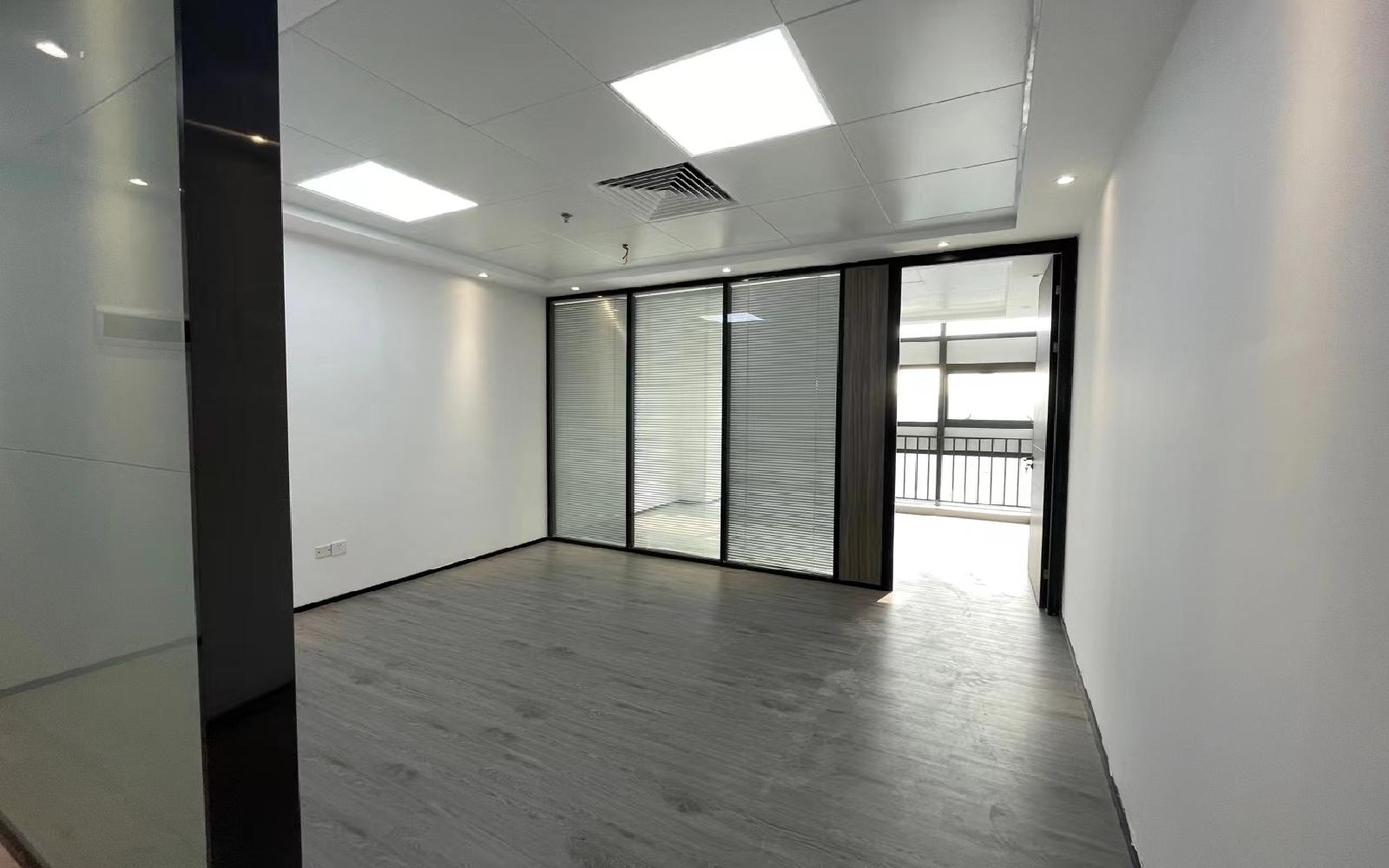 兰光科技园写字楼出租95平米豪装办公室45元/m².月