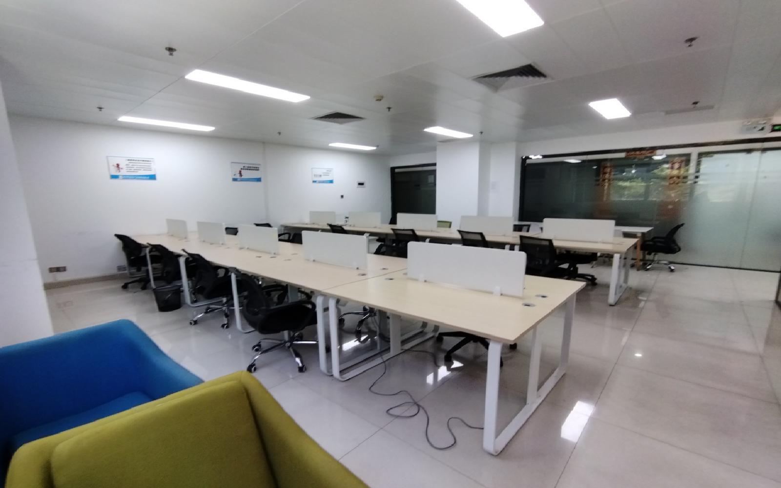 深圳湾科技生态园（二期）写字楼出租238平米豪装办公室70元/m².月