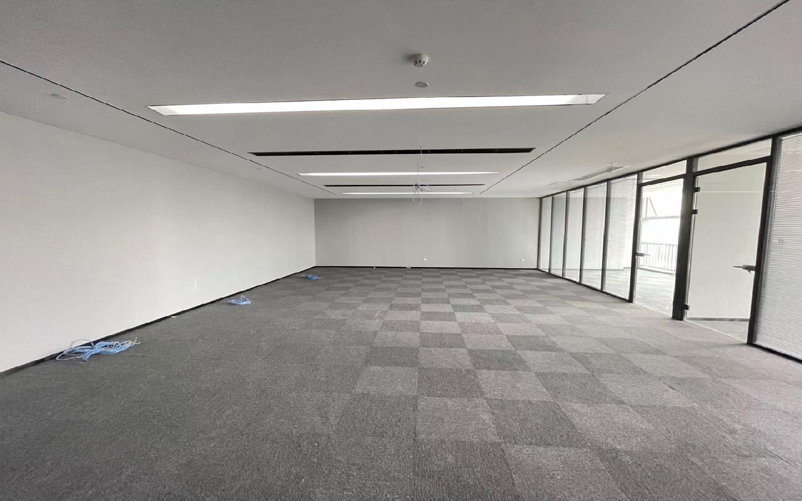 酷派大厦写字楼出租289平米精装办公室99元/m².月
