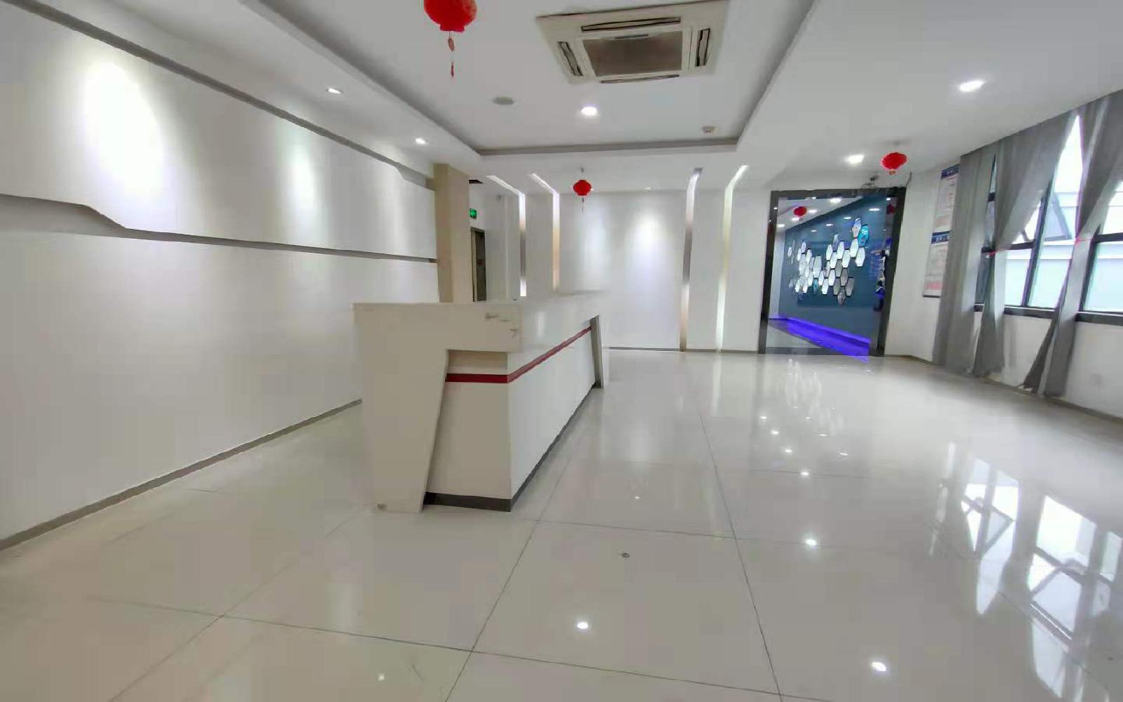智恒产业园写字楼出租1585平米精装办公室65元/m².月