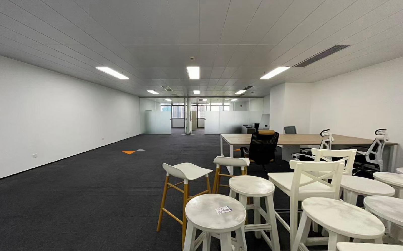 深圳湾科技生态园（三期）写字楼出租690平米豪装办公室85元/m².月