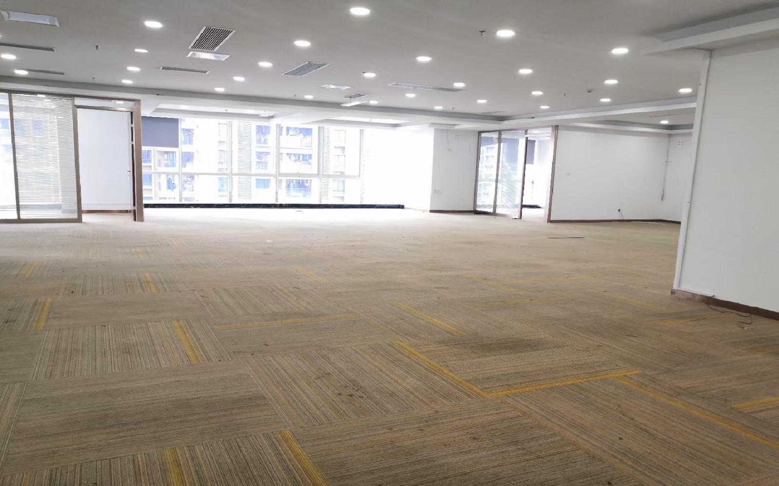 华润城大冲商务中心写字楼出租439平米豪装办公室120元/m².月