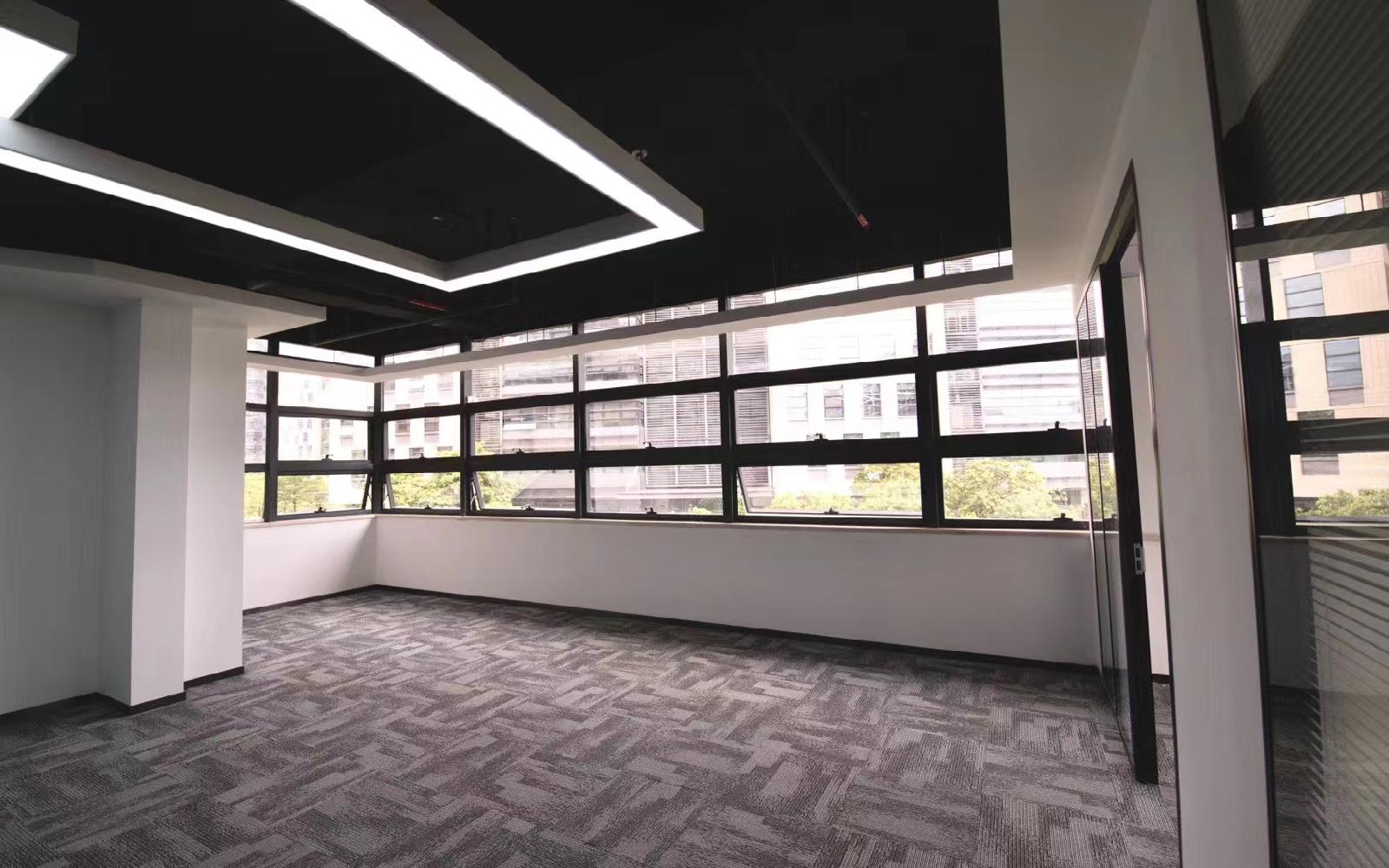 TCL科学园国际E城-TCL国际E城写字楼出租342平米精装办公室78元/m².月