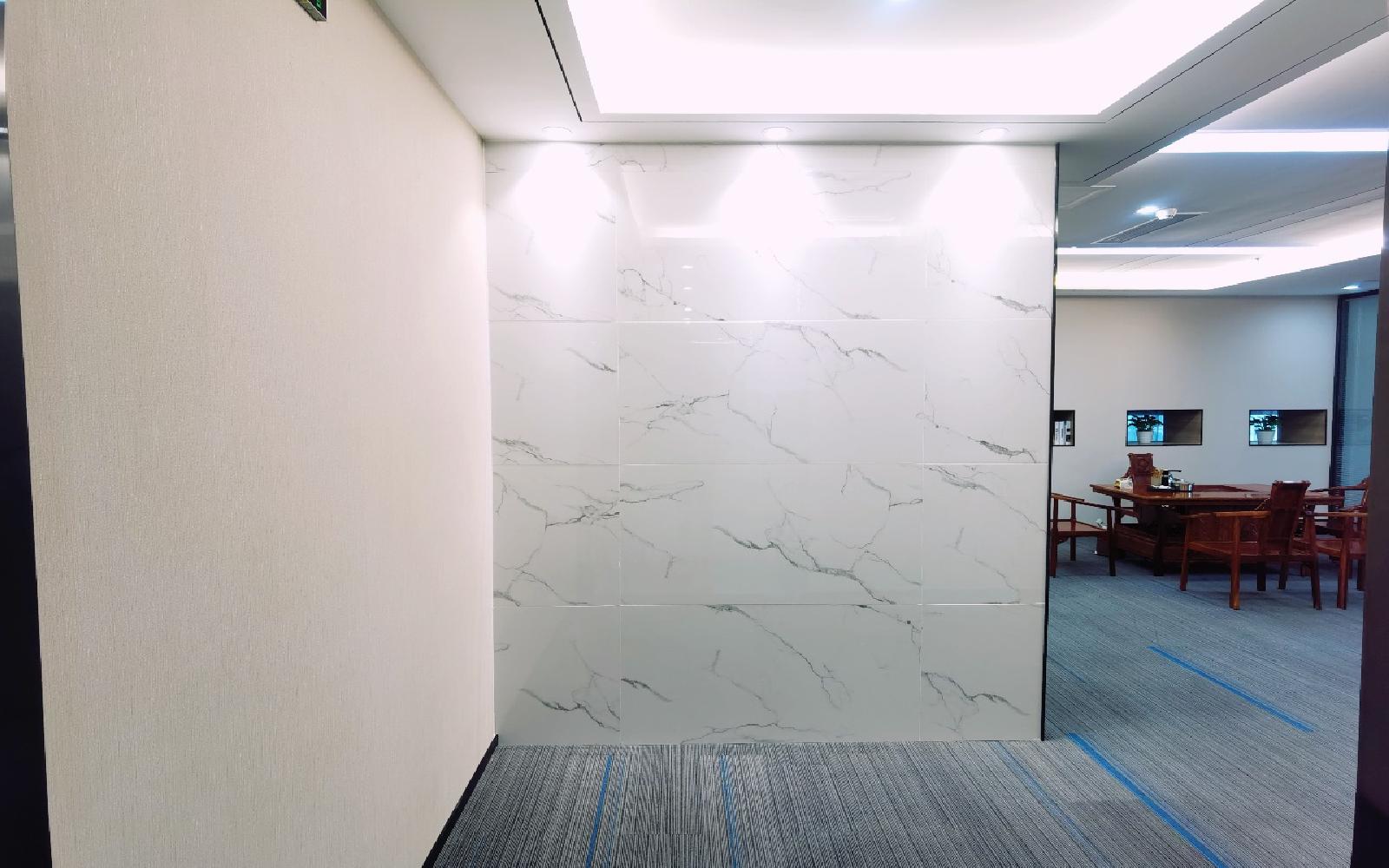 豪威科技大厦写字楼出租216平米豪装办公室99元/m².月